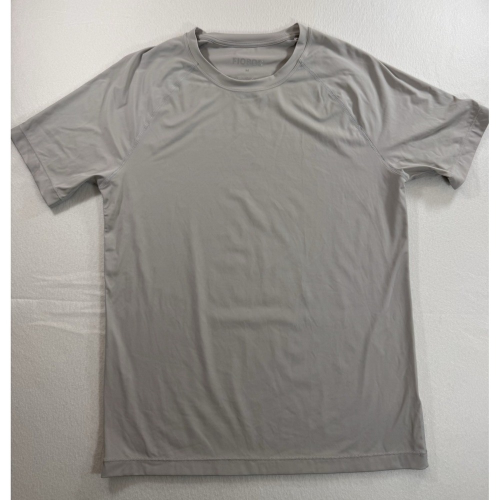 Fioboc Mens Med Gray Short Sleeve Crew Neck Performance T-Shirt Minimalist EUC